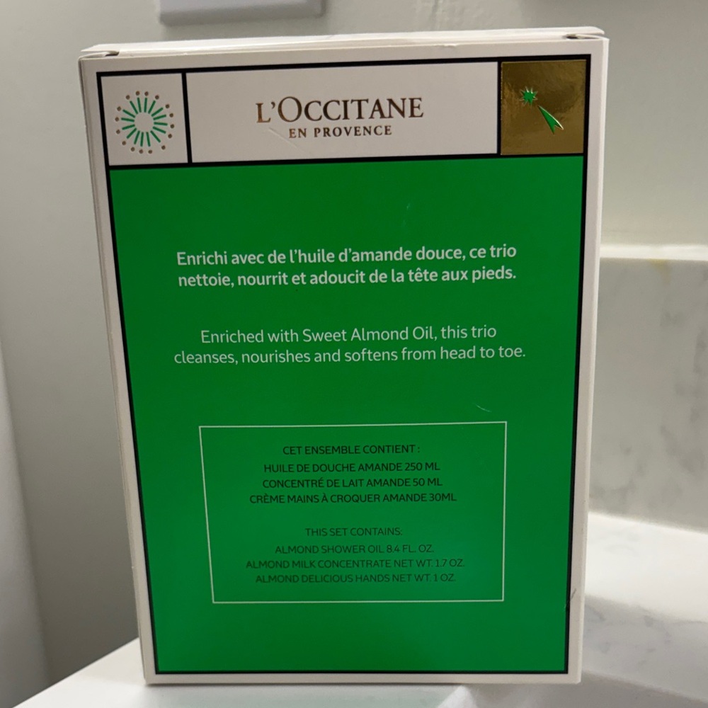 L'OCCITANE Almond Nourish & Soften Set - Picture 2 of 2